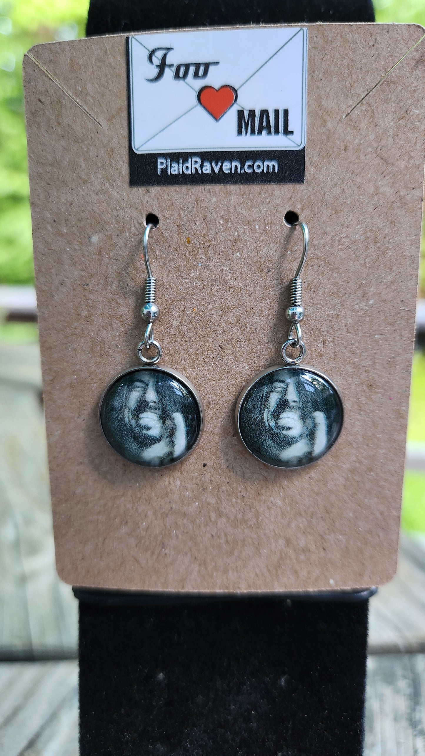 Earrings: Dave or FF logo